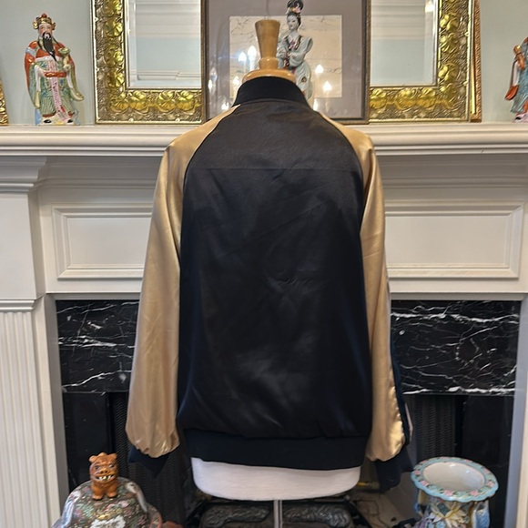 Embroidered Satin black & gold reversible bomber jacket - Picture 6 of 6